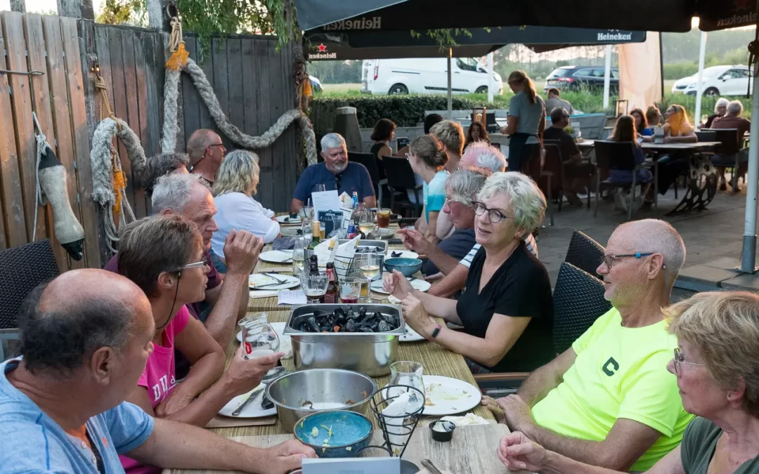 Mosselen, mooie verhalen en gezelligheid?